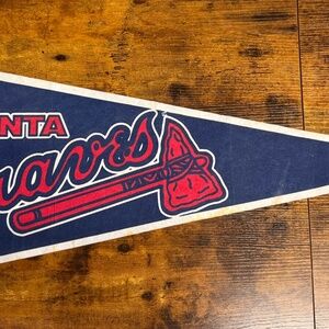 Vintage MLB Atlanta Braves pennant